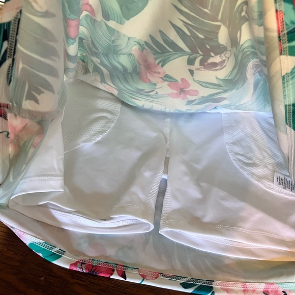 NWT Tommy Bahama Golf Tennis outfit,  full zip up jacket and awesome skirt! - Picture 7 of 9